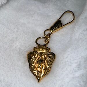 "Vintage 1960s GUCCI Gold Tone Knight Shield Zipper Pull Charm"
